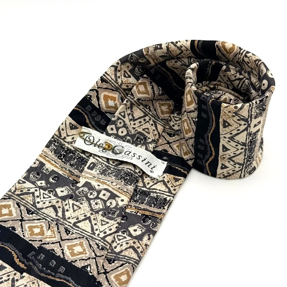 Oleg Cassini Mens Silk Tie Geometric Tribal Pattern Black Tan Made in USA 3.75in